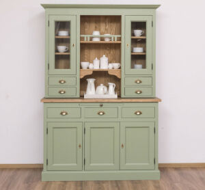 Landhausbuffetschrank gewachst