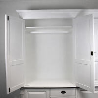 GroÃŸer Kleiderschrank in Landhausoptik, weiÃŸ