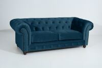 Chesterfield Sofa Old England (2,5-Sitzer) Samtvelours petrol