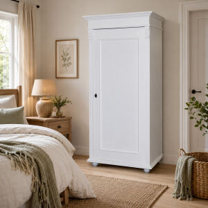 Schmaler romantischer Kleiderschrank im Landhausstil shabby chic / antik look