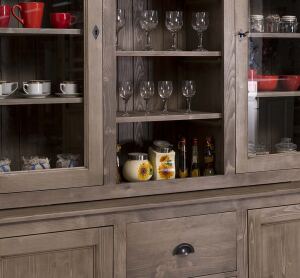Romantischer Buffetschrank