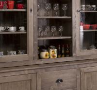 Romantischer Buffetschrank