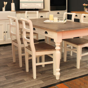 Landhausstil Holzstuhl weiß mit braunem Sitz