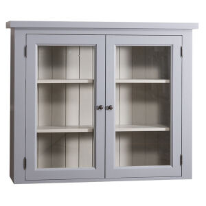 Hängeschrank im Landhausstil