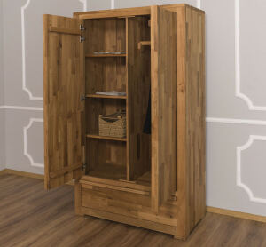 Kleiderschrank Wildeiche im Landhausstil