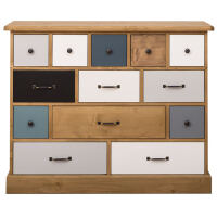 Bunter Apothekerschrank im Landhausstil