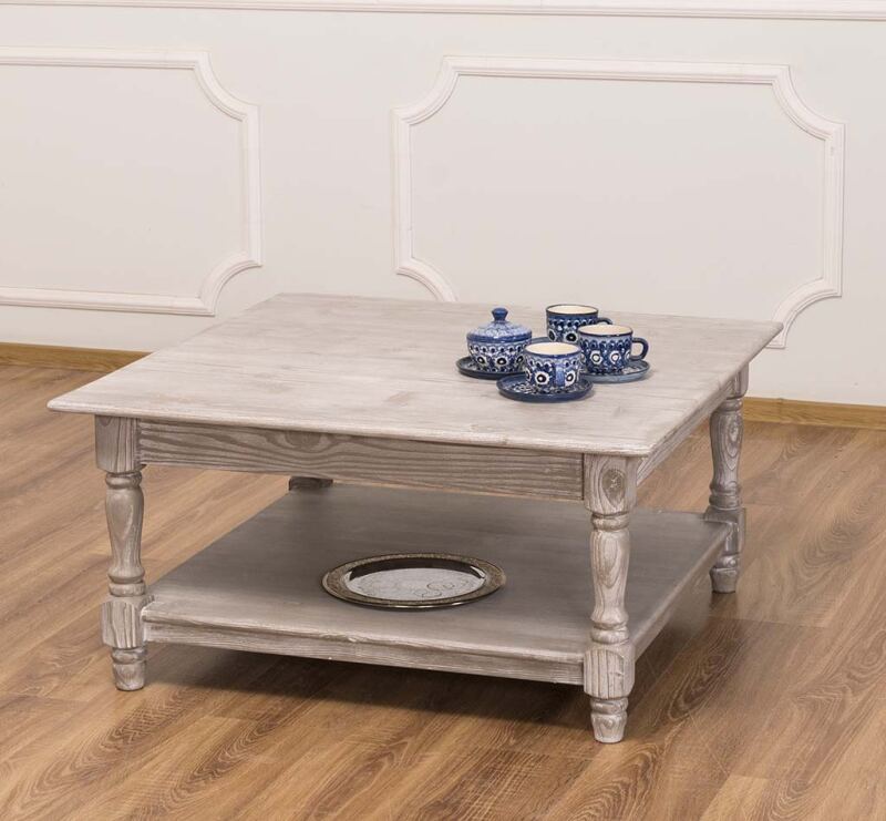 Tief gebürsteter Couchtisch Alois im Landhausstil