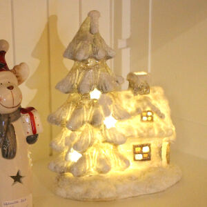 Winterhäuschen weiß, beleuchtet