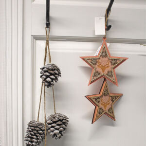 Holzstern mit Hirsch Ornament