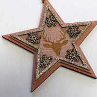 Holzstern mit Hirsch Ornament