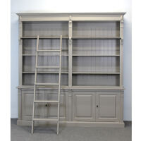 Massivholz Bücherwand im Landhausstil mit Leiter braungrau