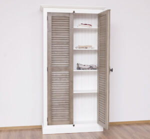 Kleiderschrank weiß im Landhausstil Massivholz