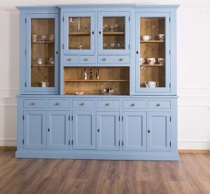 Großer Landhaus Buffetschrank blau