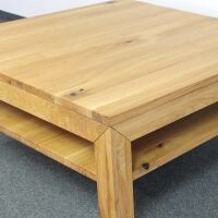 Großer Quadratischer Couchtisch mit Ablage - 100x100cm