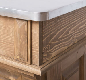 Braune Hausbar Massivholz mit Zinkplatte