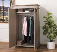 Rustikaler Kleiderschrank Massivholz im Landhausstil, graubraun