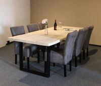 Baumkante Esstisch 240x100 White Wash mit 6 Stühlen