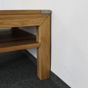 Couchtisch Wildeiche 100x100cm mit Ablagefach