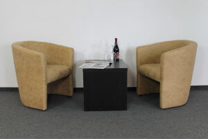 Vintage Cocktailsessel Lederoptik Sand