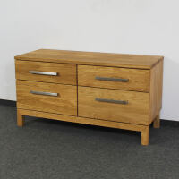 TV Board 120 cm breit aus Eiche geölt