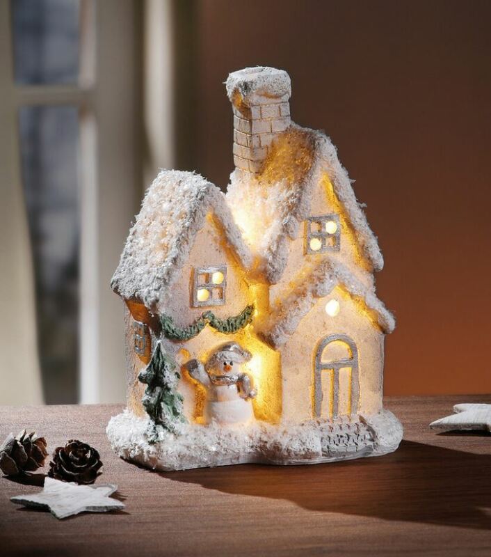 Winterhaus LED beleuchtet