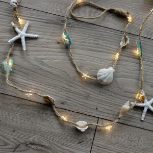 Maritime LED-Lichterkette mit Strandgut