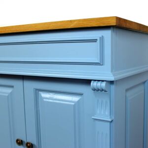 Blauer Waschtisch im Landhausstil - Eichenplatte