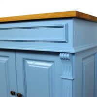 Blauer Waschtisch im Landhausstil - Eichenplatte