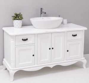Weißer Waschtisch französischer Landhausstil