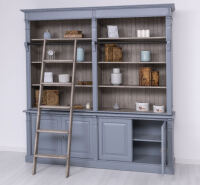 Bücherregal mit Leiter im Landhausstil Fehgrau