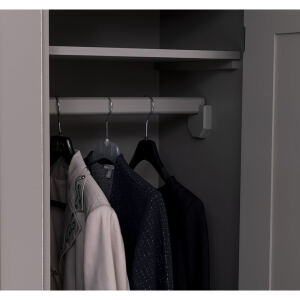 Romantischer zweitüriger Kleiderschrank im Landhausstil braungrau