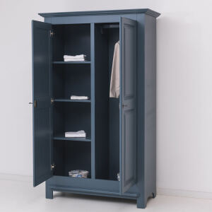 Massiver Landhausstil Kleiderschrank nachtblau