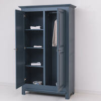 Massiver Landhausstil Kleiderschrank nachtblau