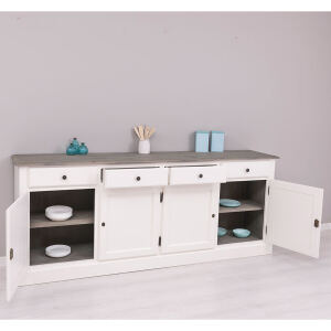 Massives Sideboard im Landhausstil