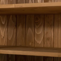 Schmaler Esszimmerschrank im Landhausstil bordeaux