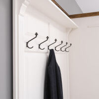 Landhaus Flur Garderobe mit viel Stauraum altweiß