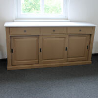 Braunes Landhaus Sideboard mit SchiebetÃ¼ren - Eichenplatte weiÃŸ-grau