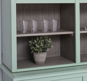 Vintage Esszimmerschrank mit viel Stauraum mintgrün