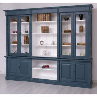 Landhaus Wohnzimmerschrank in der Farbe nachtblau mit einer weißen Innenfarbe