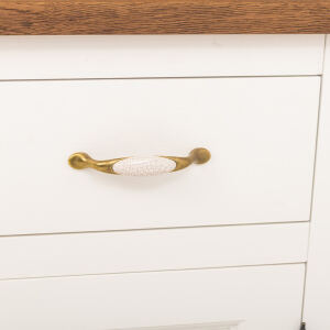 Einbauküche im Landhausstil weiß