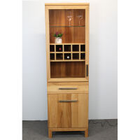 Moderne Glasvitrine mit Weineinsatz Kernbuche