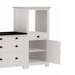 Mittelhoher Backofenschrank im Landhausstil