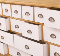 Landhaus Apothekerkommode groß weiß -  hellbraun