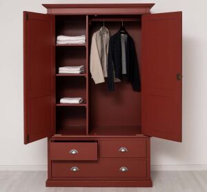 Landhaus-Kleiderschrank bordeaux rot