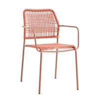 Robuster Gartenstuhl in Trendfarbe Flamingo