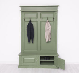 bunte  Garderobe im Landhausstil resedagrün