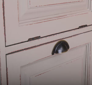 Aktenschrank mit Kippfächern im Landhausstil braungrau