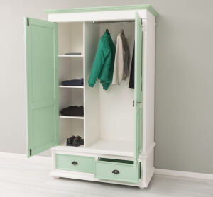 Kleiderschrank im Landhausstil mit Schubladen altweiß  / mint-pastellgrün