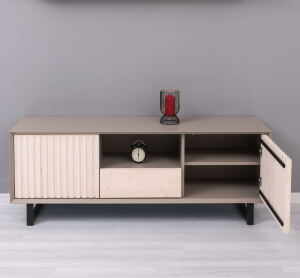 TV Lowboard Skandi mit Holztüren in Lamellenoptik