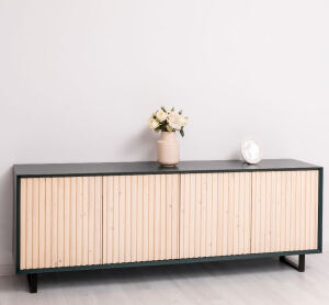 Sideboard Skandi mit Holztüren in Lamellenoptik